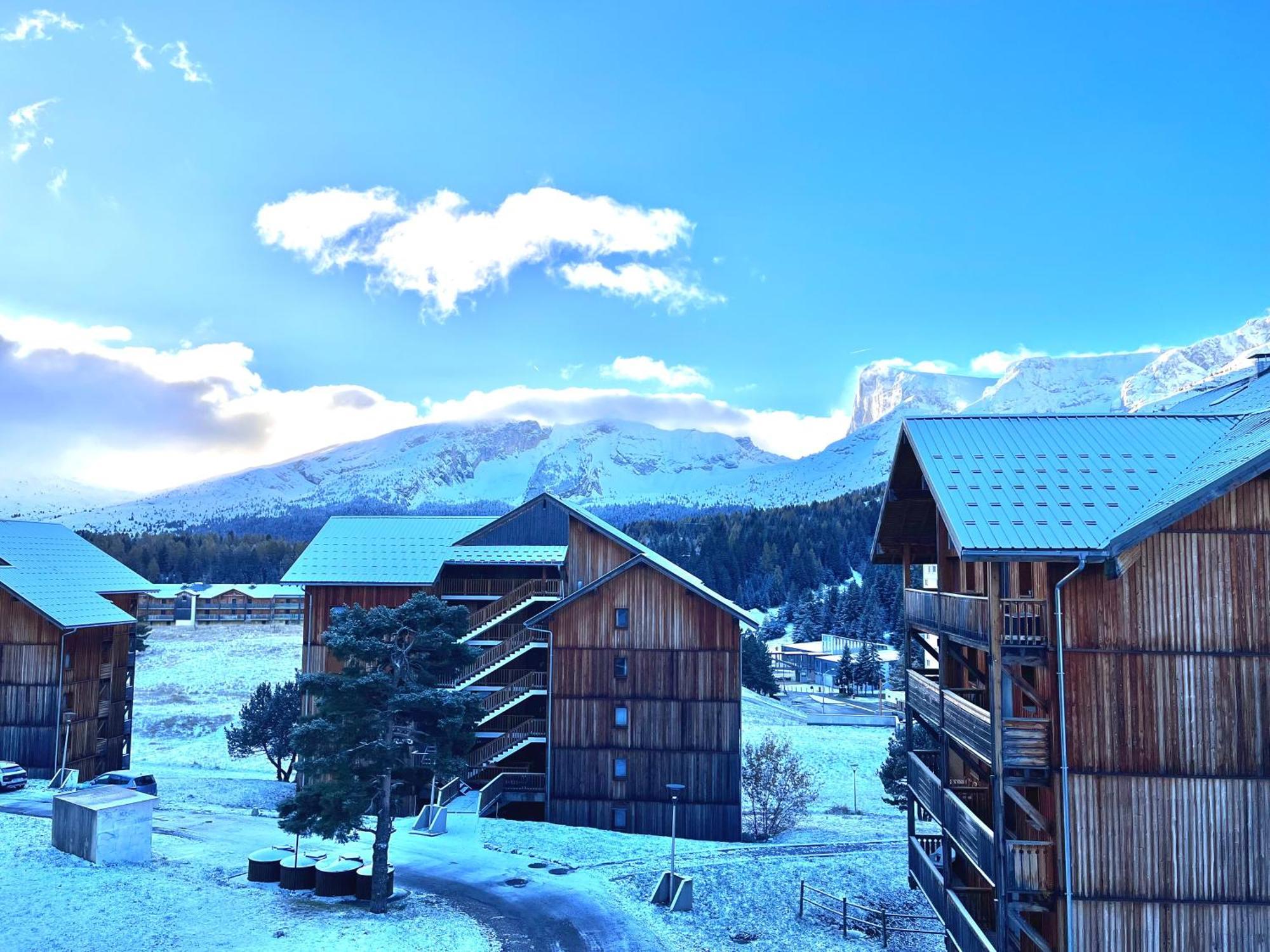 Appartement Chalets Du Super D Saint-Étienne-en-Dévoluy Buitenkant foto